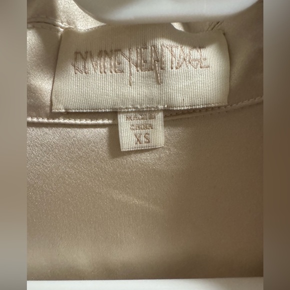 DIVINE HÉRITAGE  - REVOLVE  100% Silk Cross Over Tux Lap Bodysuit  Size XS - Picture 9 of 10